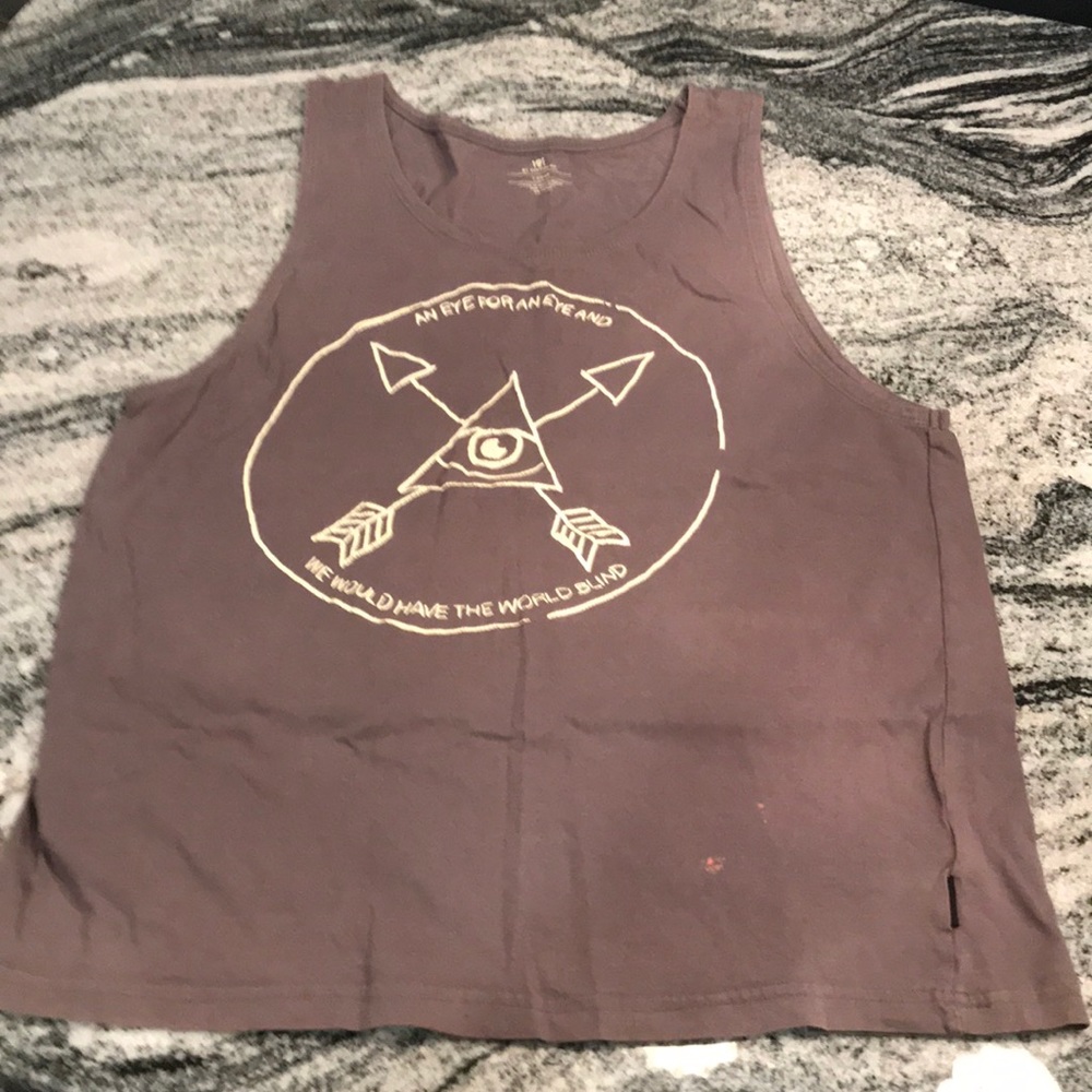 Men’s gray tank top